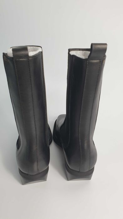 FRIDA by SCHOTT & BRINCK Botki Chelsea 'Adelene' w kolorze Czarny 39