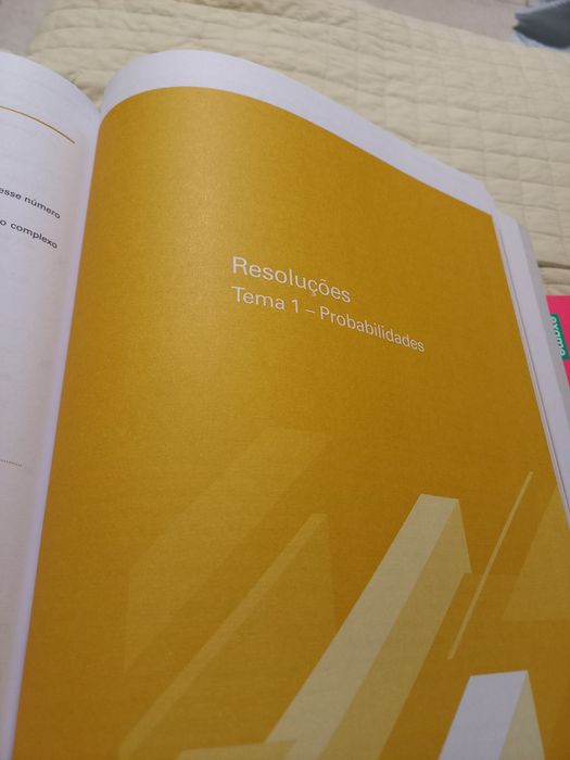 Livro de exercícios de Matemática A do 12 ano