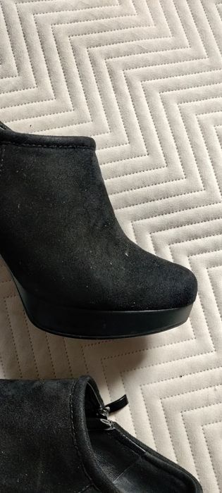 Buty na obcasie koturnie zamszowe rozm 37