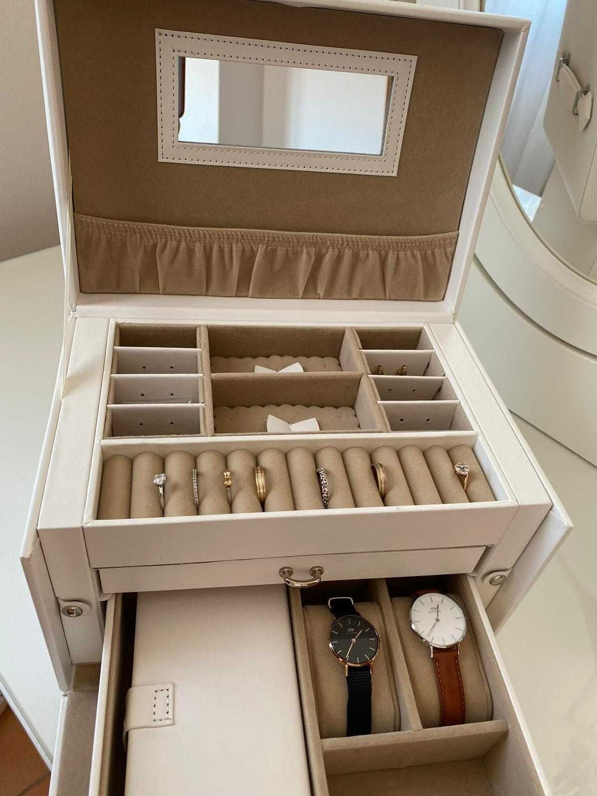 Szkatułka kuferek organizer na biżuterię z lusterkiem prezent