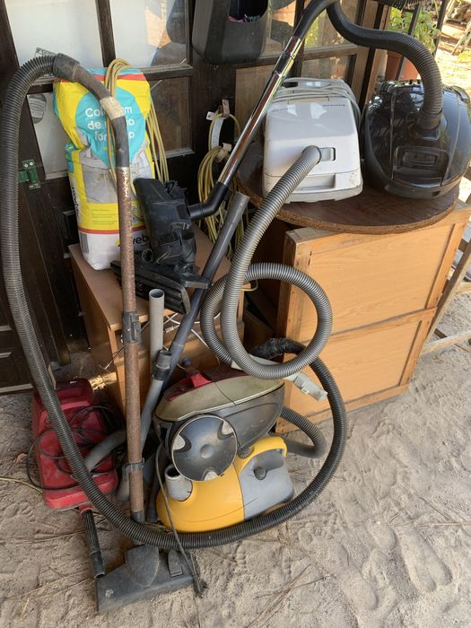 5 aspiradores e acessorios - tudo junto 10 eur