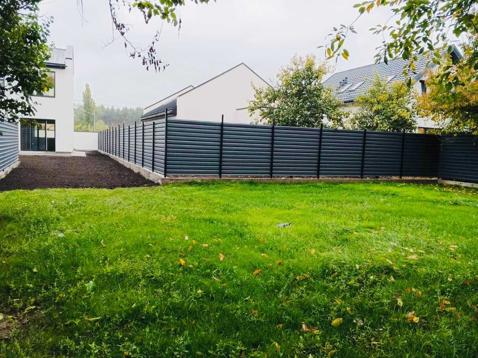 Продається двоповерховий будинок у Дахнівці