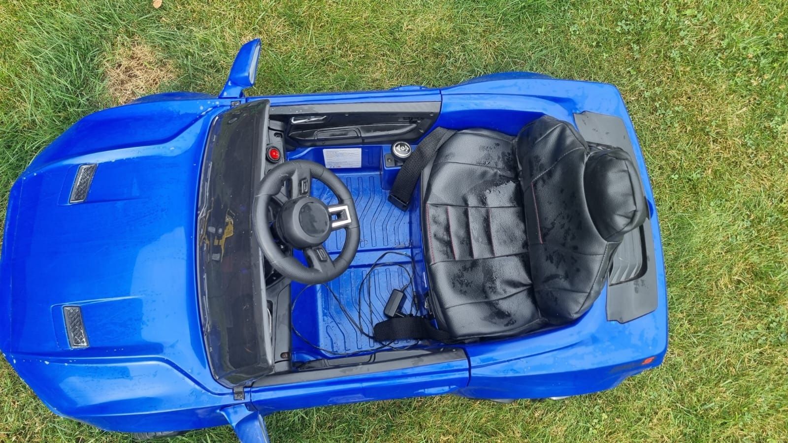 Autko Auto dla dzieci na akumulator niebieskie radio i pilotem Mustang