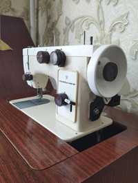 Швейна машинка Чайка - 142М