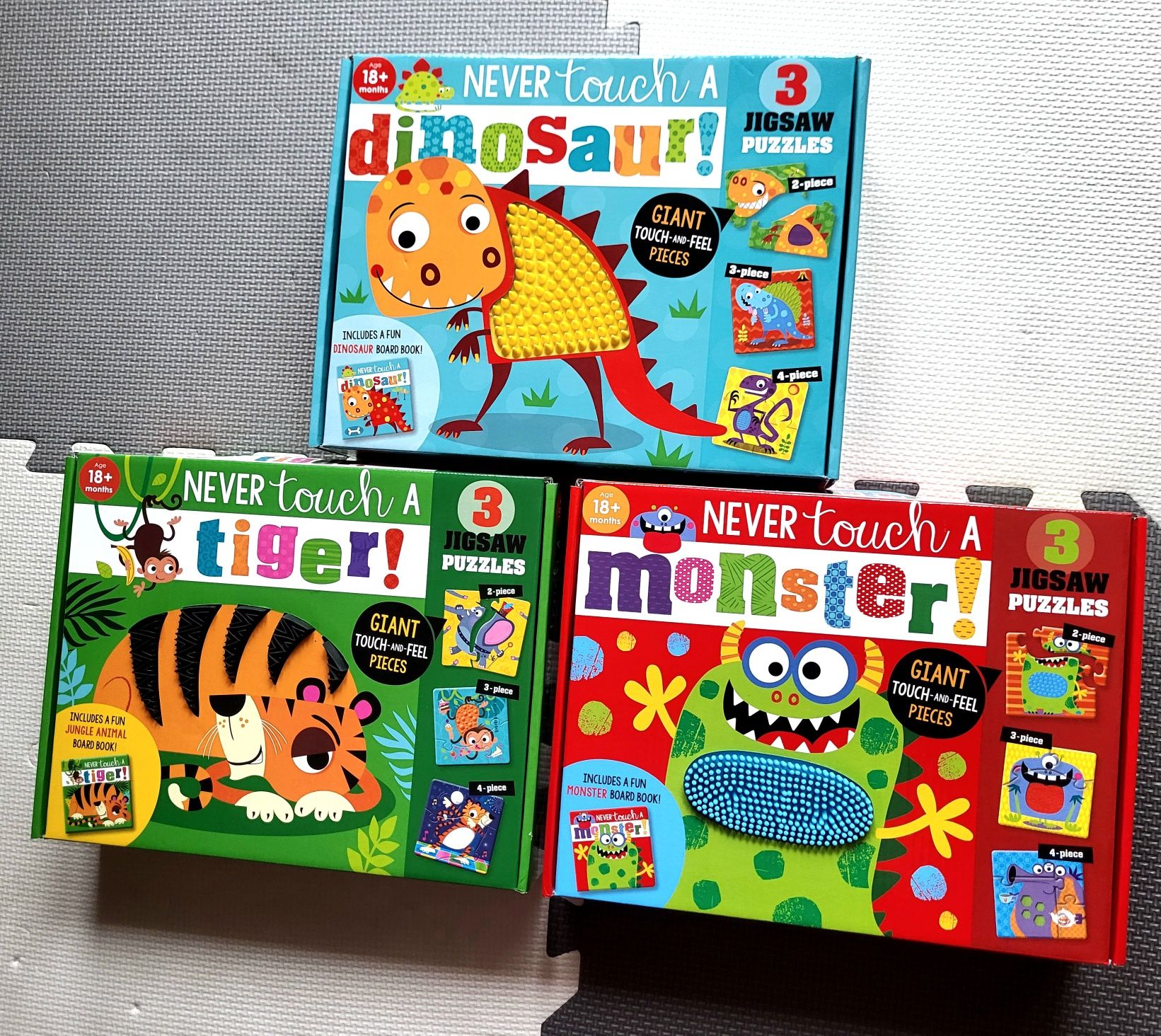 Never Touch a dinosaur! jigsaw puzzles board book set sensoryczne