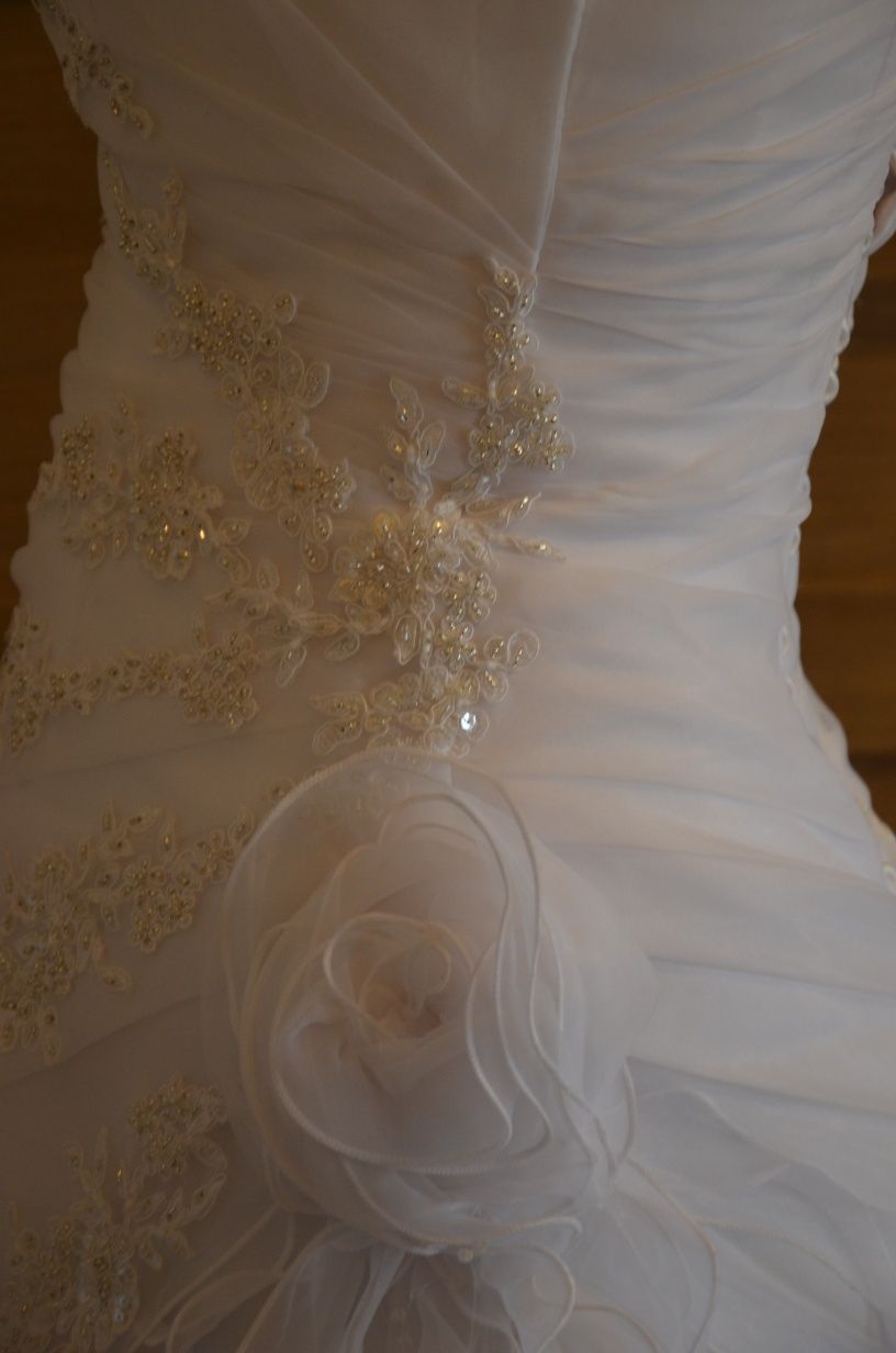 Suknia ślubna w stylu hiszpańskim biała rozmiar 38, 40, 42
