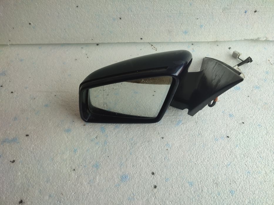 Mercedes w 204 lusterko