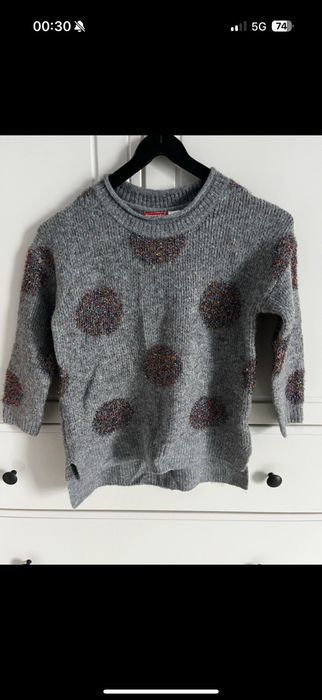 Szary sweterek 134 cm
