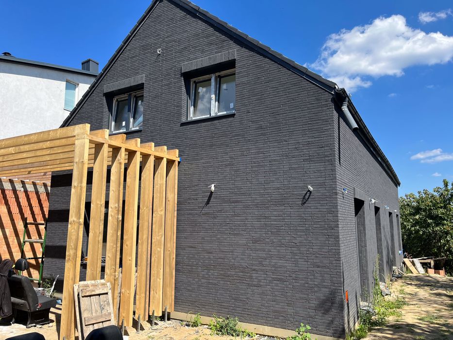 Remonty wykonczenia ocieplenie poddasza Cekolowanie i malowanie