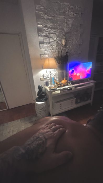 Celso Massagista corpo inteiro para homens.