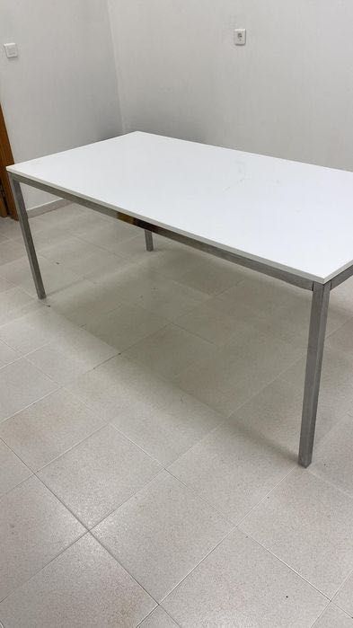 Mesa de refeição Ikea torsby de 8 lugares
