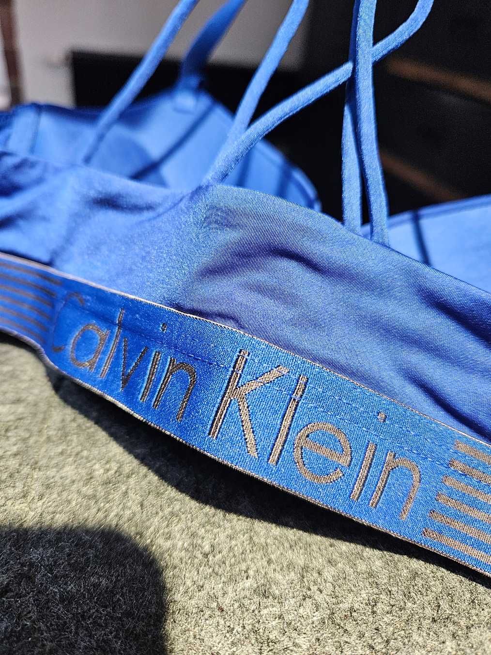 Biustonosz Calvin Klein 75B niebieski push up