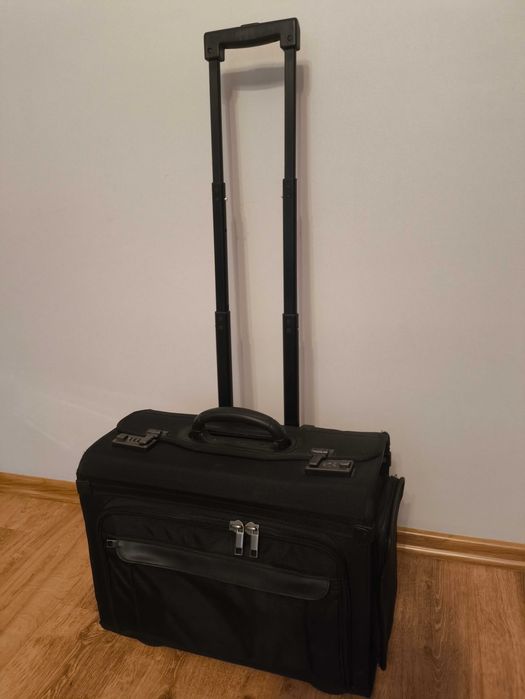 Biznesowa walizka torba na kółkach aktówka pilotka teczka na laptopa