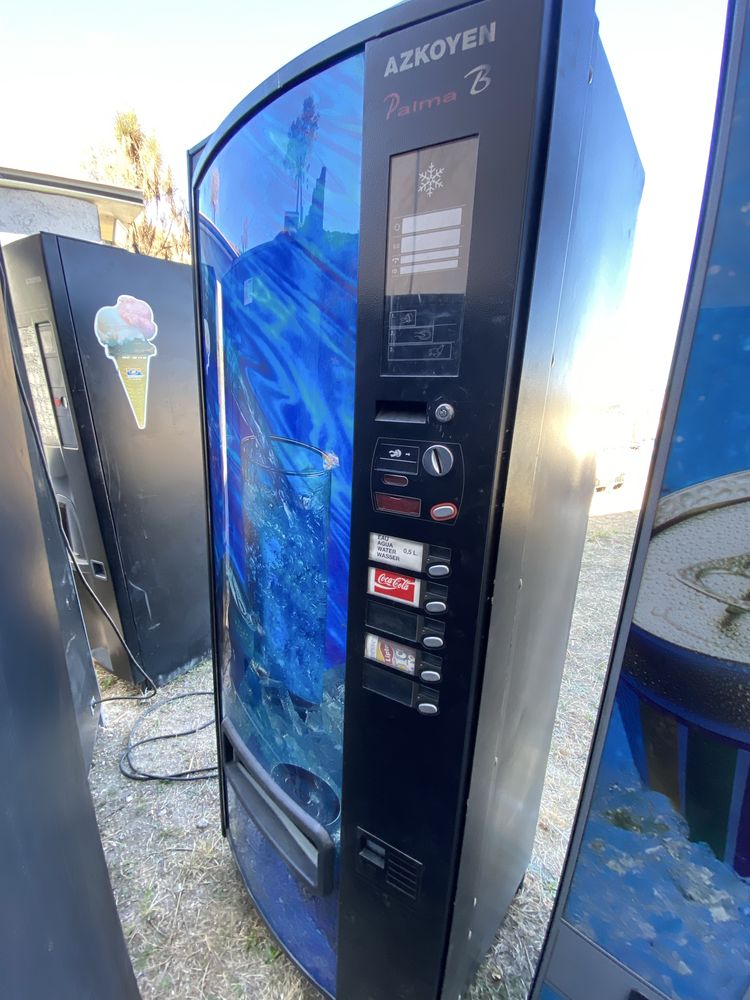 4 maquinas vending