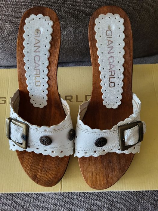 Мюлі, шльопанці шкіряні