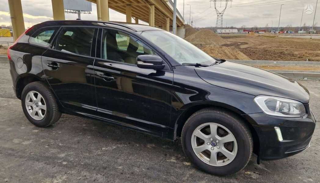 Крило/Volvo XC60/Розборка/Вольво ХС60 запчастини кузова