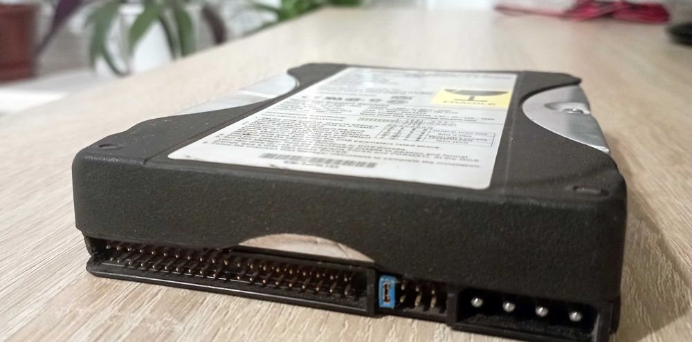 Ретро жорсткий диск Seagate 4.3 Gb минулого тисячоліття, справний