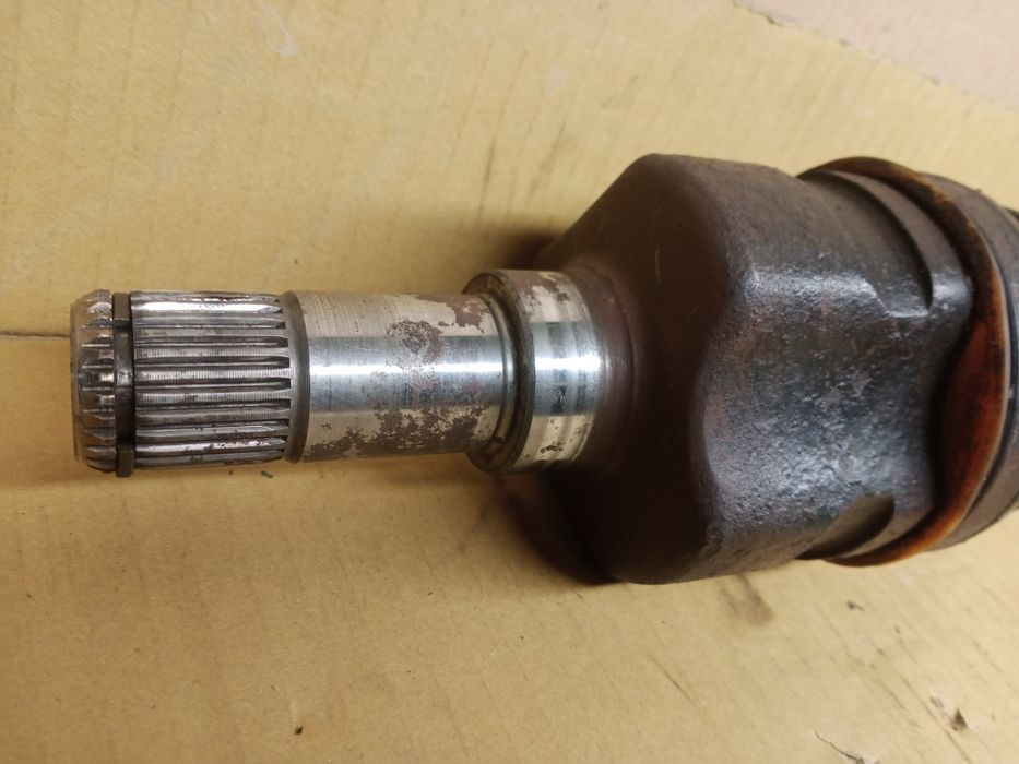 Półoś kompletna PRAWA przeguby Chrysler Voyager III 2.5 CRD 2004 rok