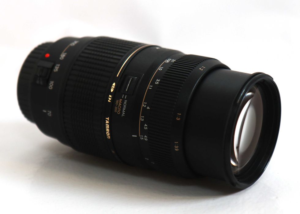 Lente Tamron AF 70-300mm LD Di TELE-MACRO SEM FOCO