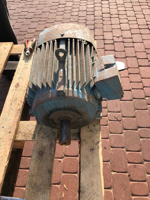 Silnik elektryczny 7,5 kw 2910 obrotów