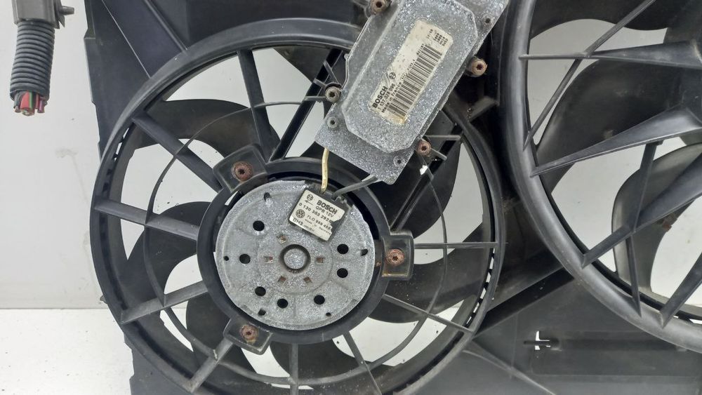 Вентилятор диффузор Volkswagen Touareg 3.2 2010 7L0121203G 0130706809