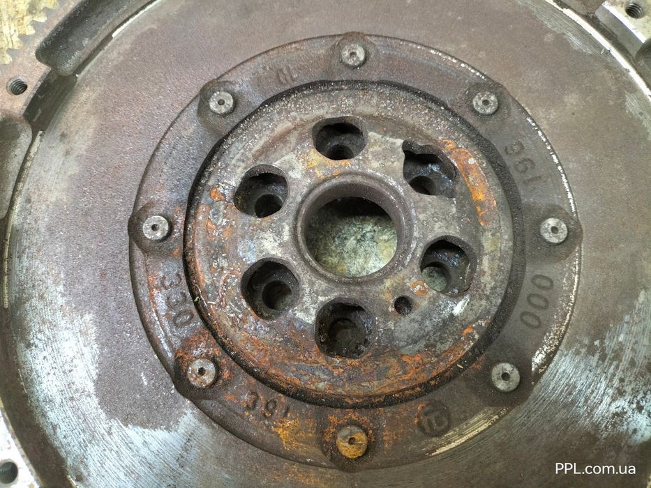 VW Golf 4 IV 1997-2006 Caddy Octavia A5 Toledo Touran маховик