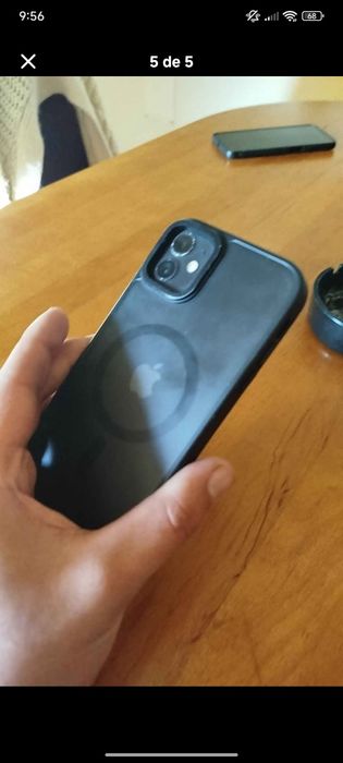 iPhone 11 em bom estado