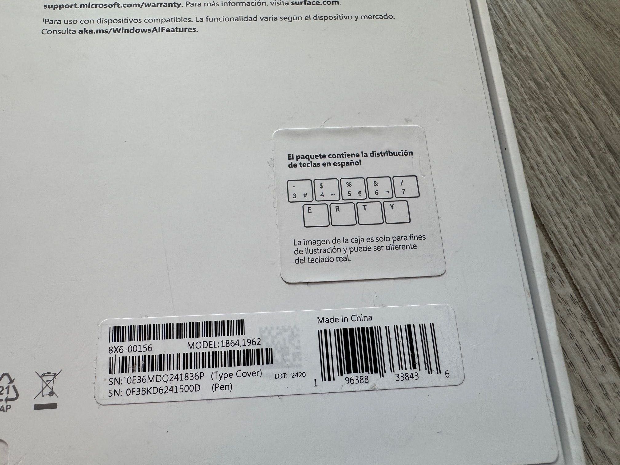 Microsoft Surface Pro 11 13" Snapdragon X Plus 16/512 Złoty Klawiatura