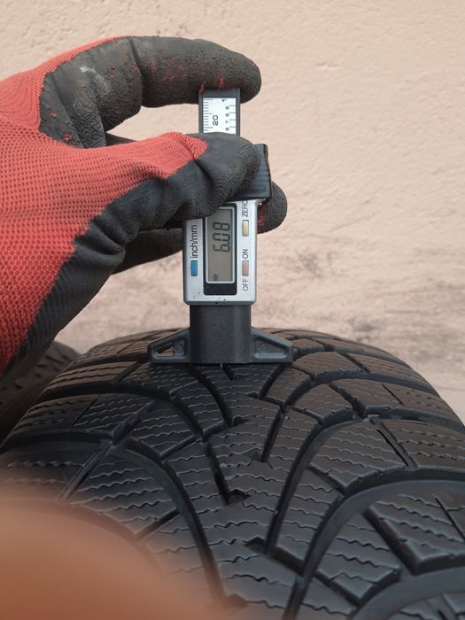 Opony Zimowe 205/60 R 16 Goodyear bieżnik 6mm