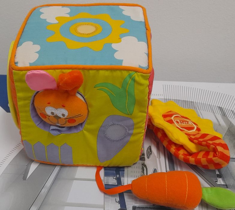 Cubo para bebé Chicco