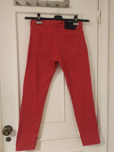 Vendo calças vermelhas de ganga H&M