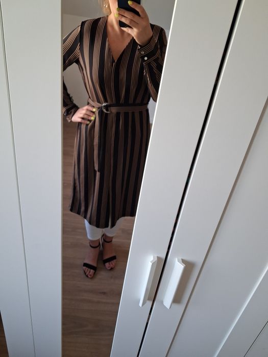 Elegancka midi sukienka na wiele okazji do pracy biura itp L XL