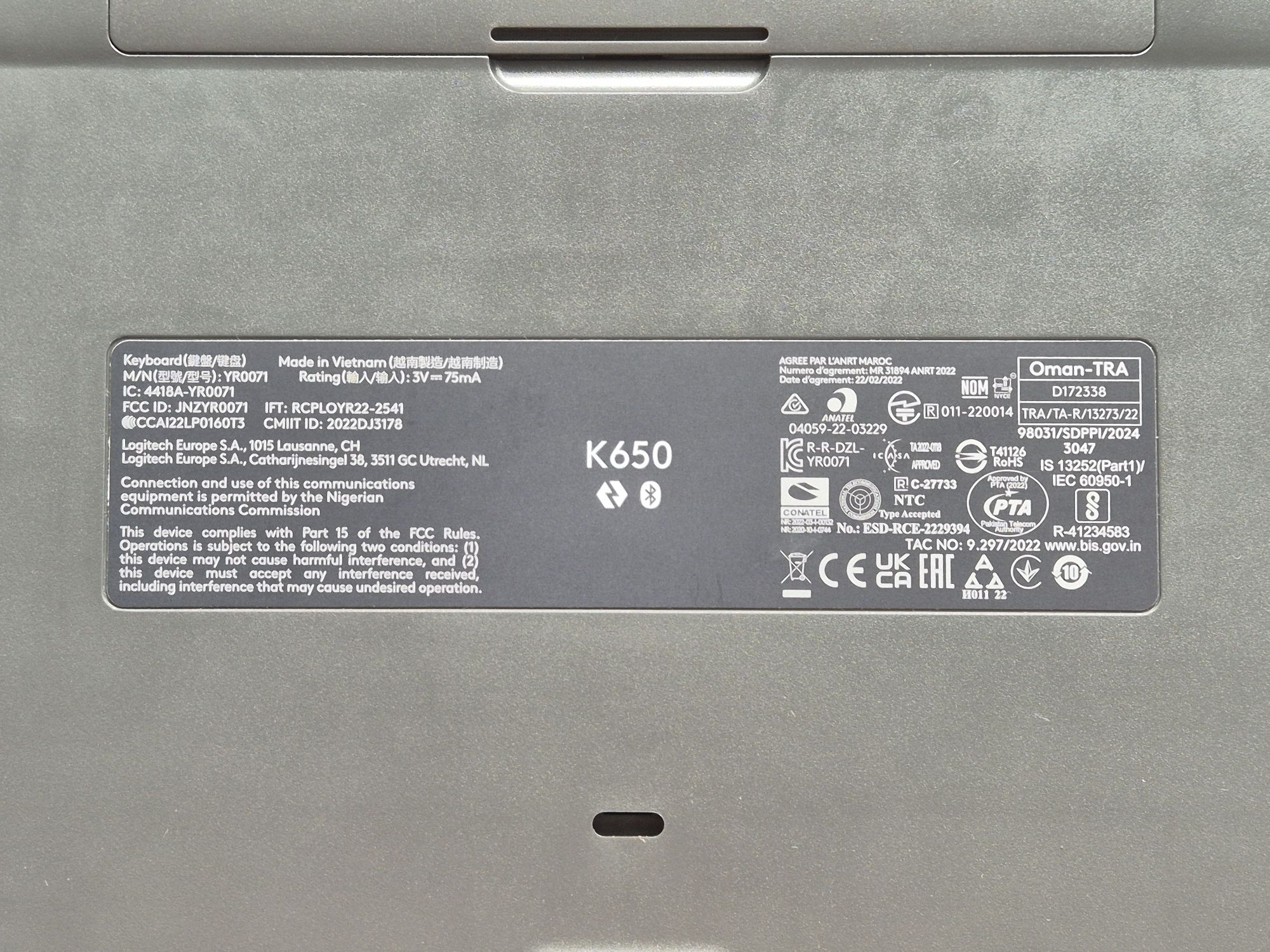 Logitech K650 klawiatura QWERTY bezprzewodowa bluetooth keys signature