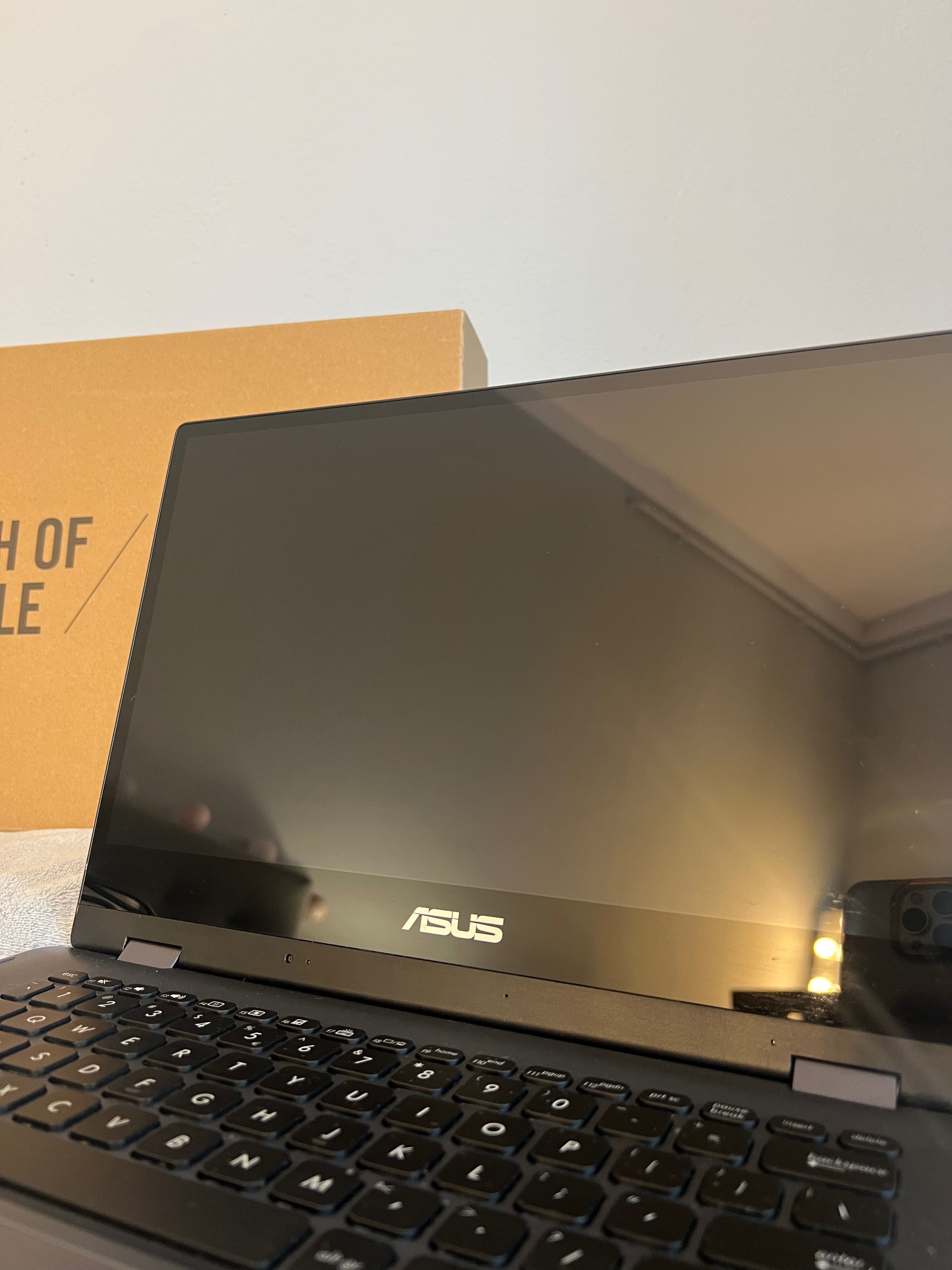 Laptop z klawiaturą ASUS Flip TP412FA-EC595T
