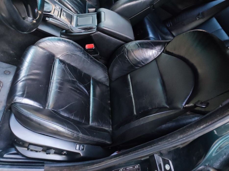 Передні сидіння М5 бмв е39