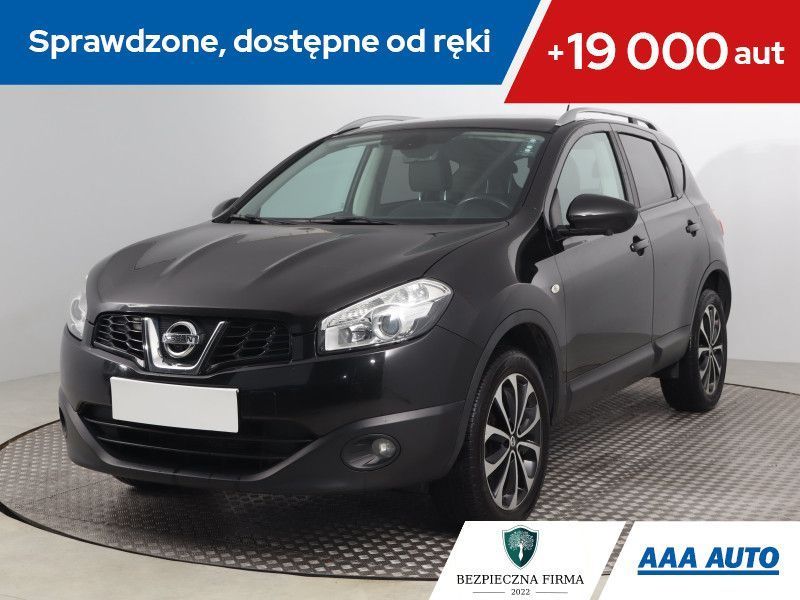 Nissan Qashqai 2.0, Navi, Klimatronic, Tempomat, Parktronic, Podgrzewane siedzienia,