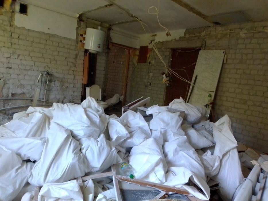 Демонтажные работы. Демонтаж стяжки ,демонтаж штукатурки демонтаж пола