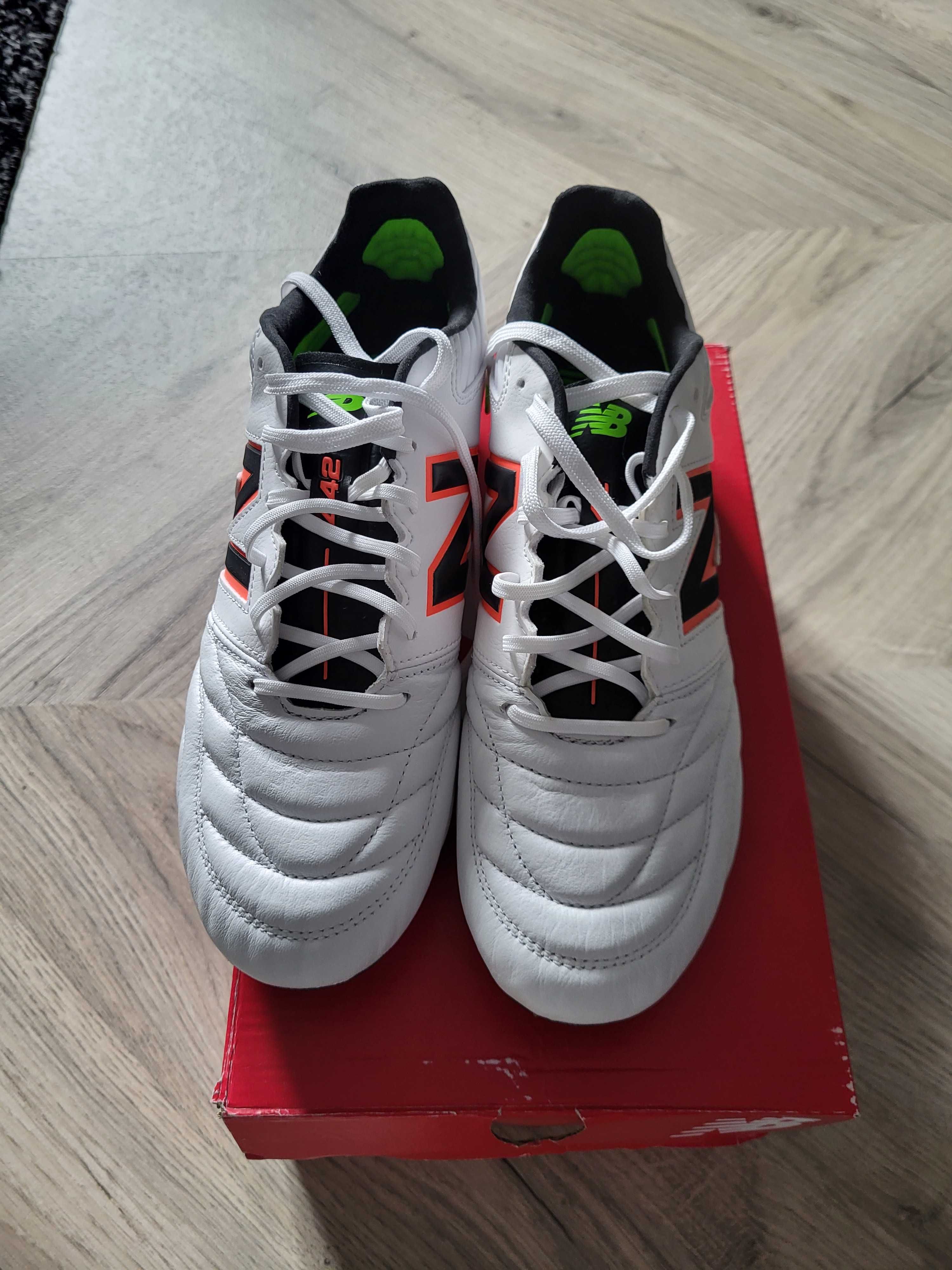 Nowe korki New Balance 442