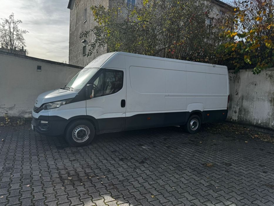 Wynajem Busa / Przeprowadzki / Transport