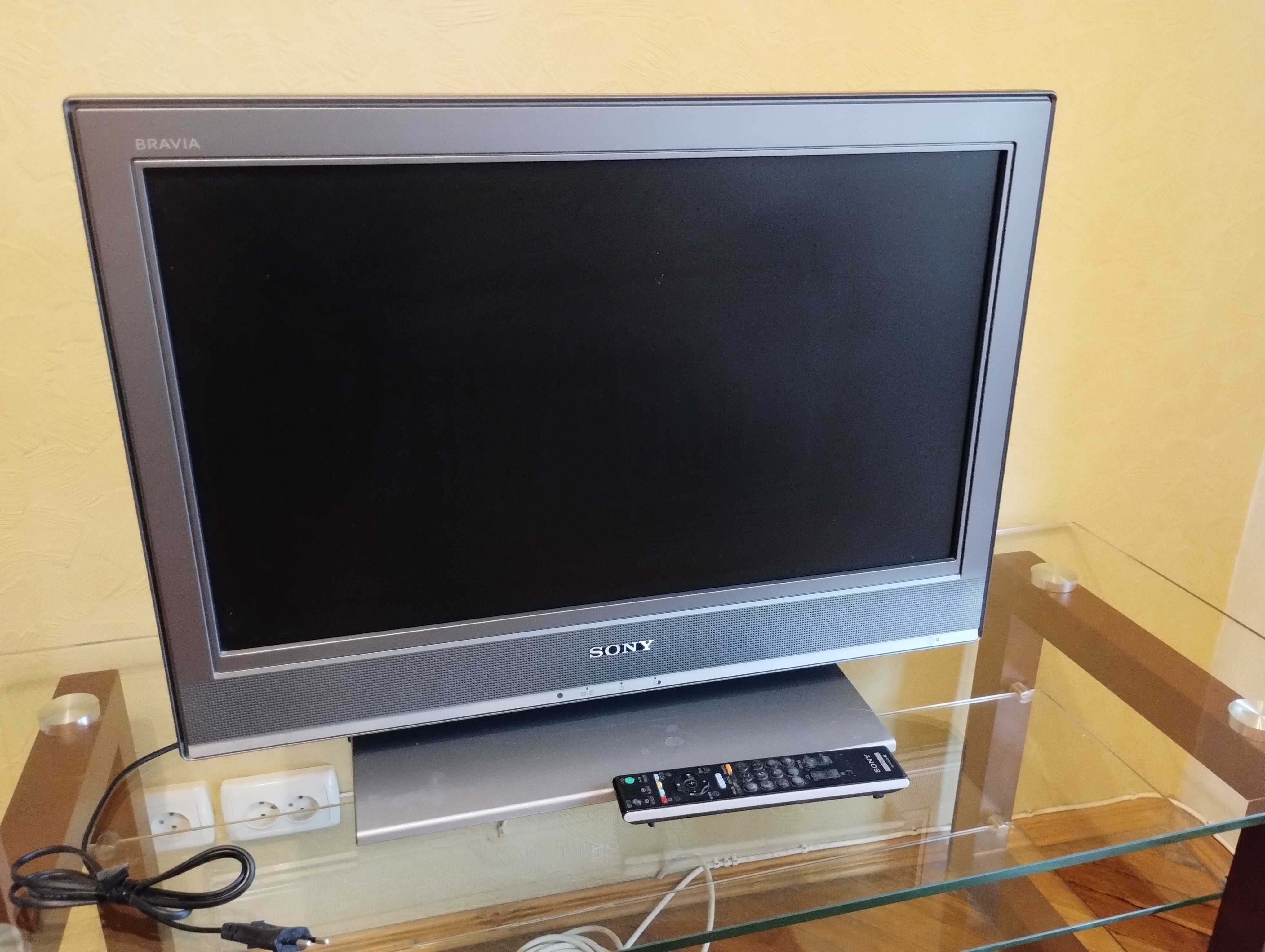 Телевізор SONY KDL-26S3020, діагональ 26" + пульт + інструкція.