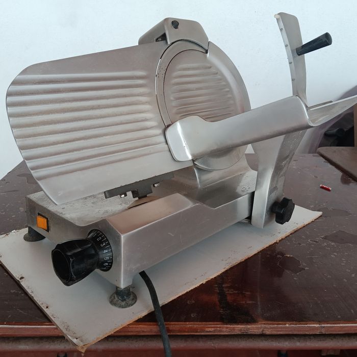 Máquina cortadora de Fiambre.