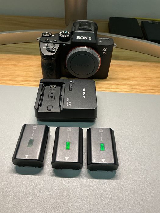Sony a7 R III + 3 baterias e carregador originais