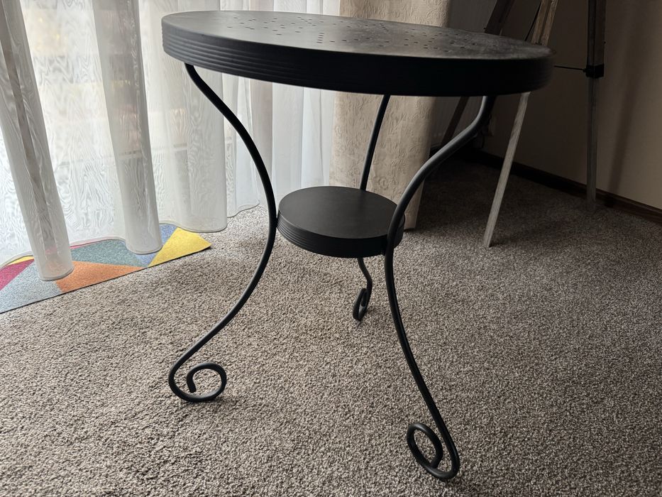 Stolik metalowy Ikea