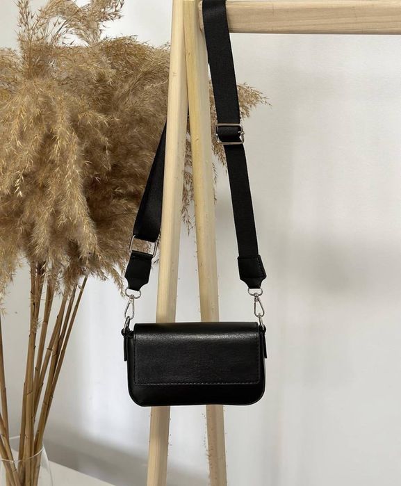 Сумка клач чорна