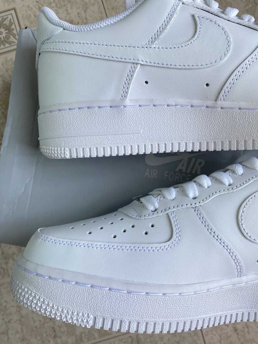 Buty męskie NikeAirForce1 White nowy z metką R.37.5