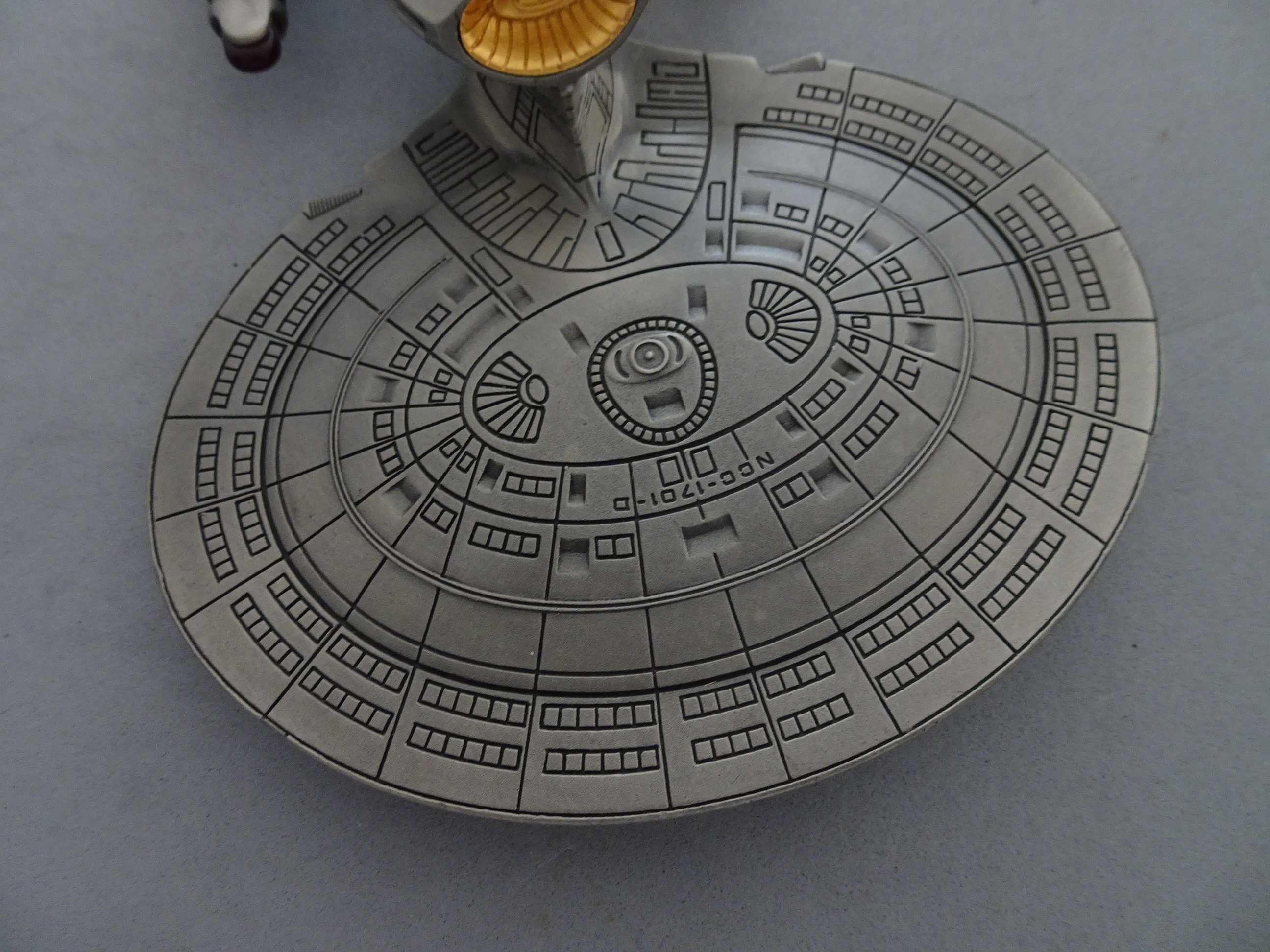 Nave Star Trek Enterprise NCC-1701-D 199 (metal)