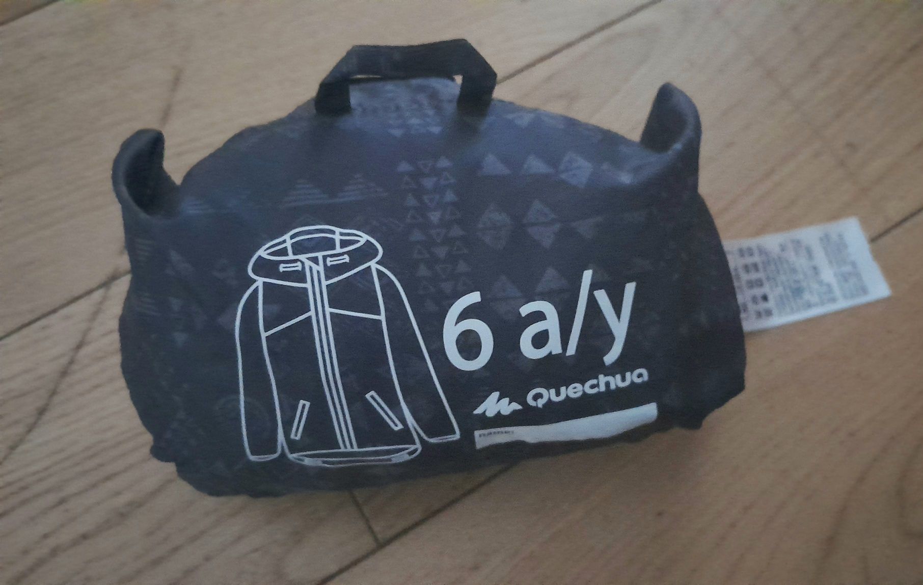 Kurtka przeciwdeszczowa 6 lat rozm 115-124 Decathlon Wiatrowka Quechua