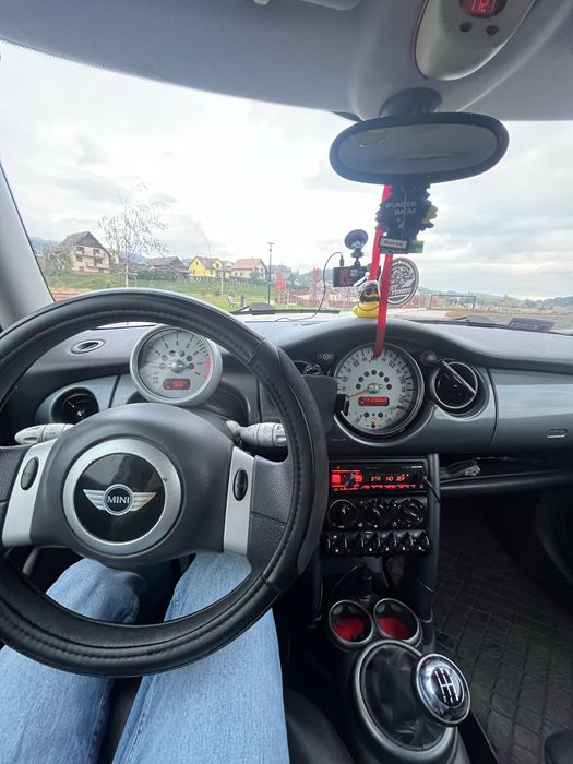 Mini Cooper R50 – 2003 r. – 1.6 benzyna – sprawny, opłaty do 08.2026