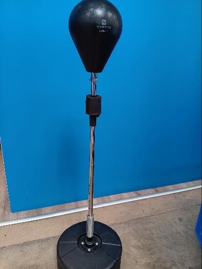 Punching Ball de Boxe com Base Lastrada Preto