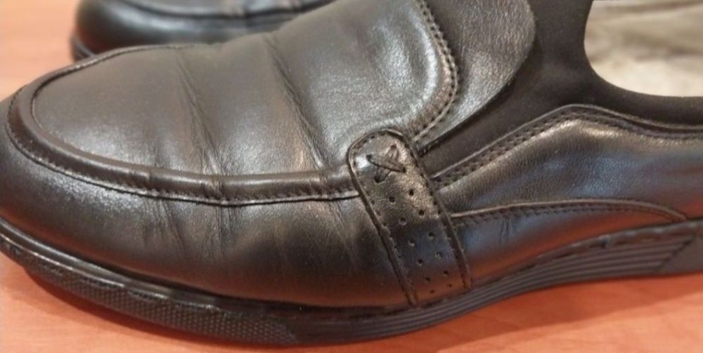 Продам мужские кожаные зимние туфли